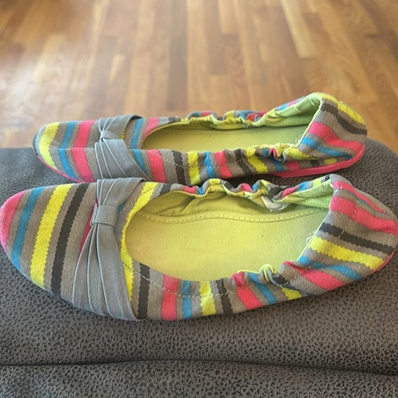 Keen Ballet Flat Vegan Shoes - Size 6US 38EU - Picture 3 of 6